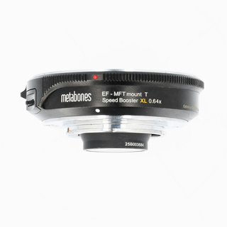 Adapter T för att använda Canon EF objektiv på Micro 4/3. Med Speedboosterfunktion, version XL 0,64x (begagnad)