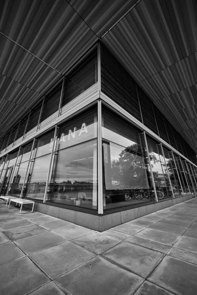 Laowa 12mm f2.8 Lite Zero-D FF_17w.jpg