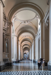 L1000645w.jpg