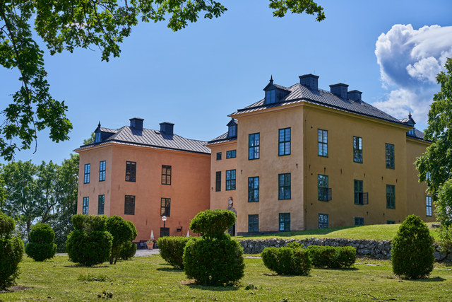 Sony FE 55mm f1.8_33w.jpg