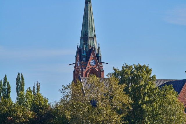 Sony FE 100-400 f5.6_f8 OSS_22w.jpg