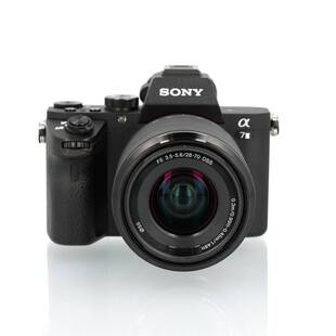 A7 II kamerahus + FE 28-70mm f/3,5-5,6 OSS (begagnad)