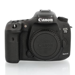 EOS 7D Mark II hus + WiFi-adapter W-E1 (begagnad)