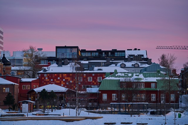 Sigma 200mm f2_1w.jpg