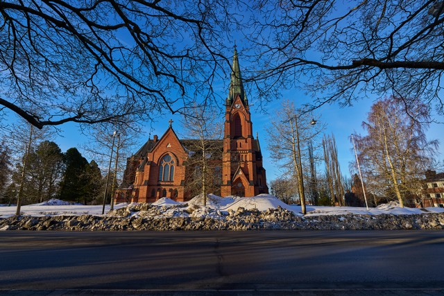 Sony Fe 16-25mm f2.8_24w.jpg