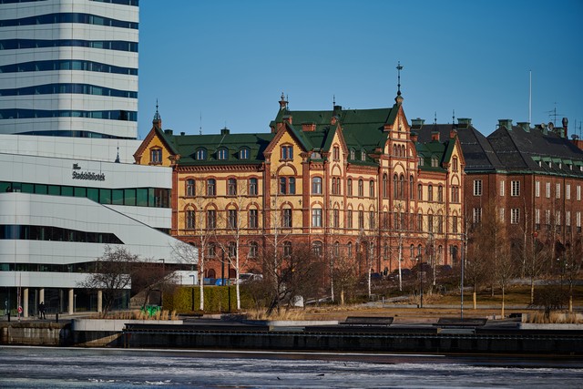 Nikon 70-200 f2.8 II_24w.jpg