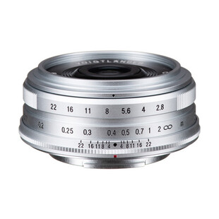 18mm f/2,8 Color Skopar Aspherical till Fujifilm X-fattning, silver