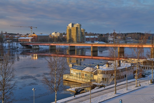 Samyang 24-60mm f2.8_20w.jpg