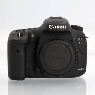 EOS 7D Mark II hus (begagnad)