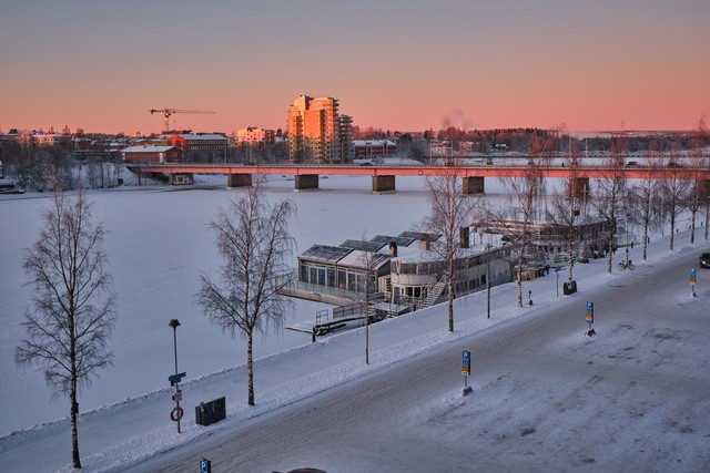 Fujifilm XC 13-33mm OIS_2w.jpg