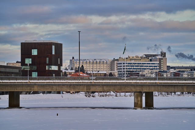 Sigma 200mm f2_16w.jpg