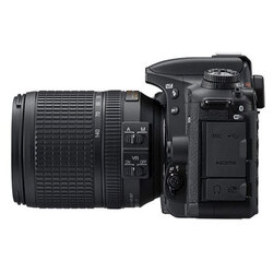 D7500 hus + AF-S DX 18-140mm f/3,5-5,6 G ED VR 
