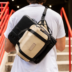 Wandrd ROGUE Sling V2 6L - Beige | CyberPhoto