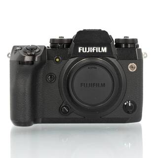 X-H1 kamerahus + batterigrepp VPB-XH1 + 2 st extra batterier (begagnad)