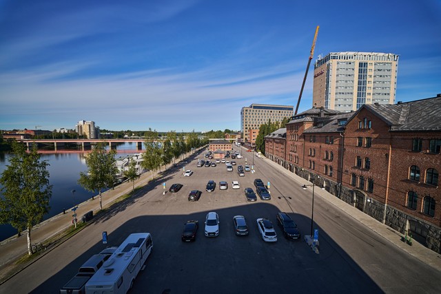 Laowa 12mm f2.8 Lite Zero-D FF_3w.jpg