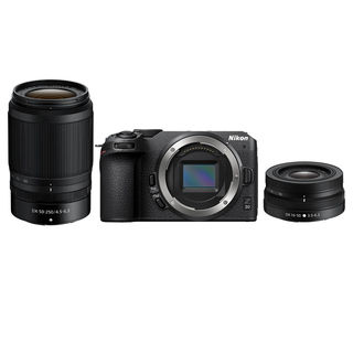 Z30 kamerahus + Z DX 16-50mm f/3,5-6,3 VR + Z DX 50-250mm f/4,5-6,3 VR (fyndvara)