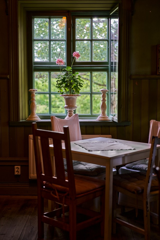 Sony FE 55mm f1.8_18w.jpg