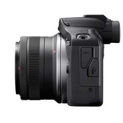EOS R100 kamerahus + RF-S 18-45mm f/4,5-6,3 IS STM + RF-S 55-210mm f/5-7,1 IS STM 