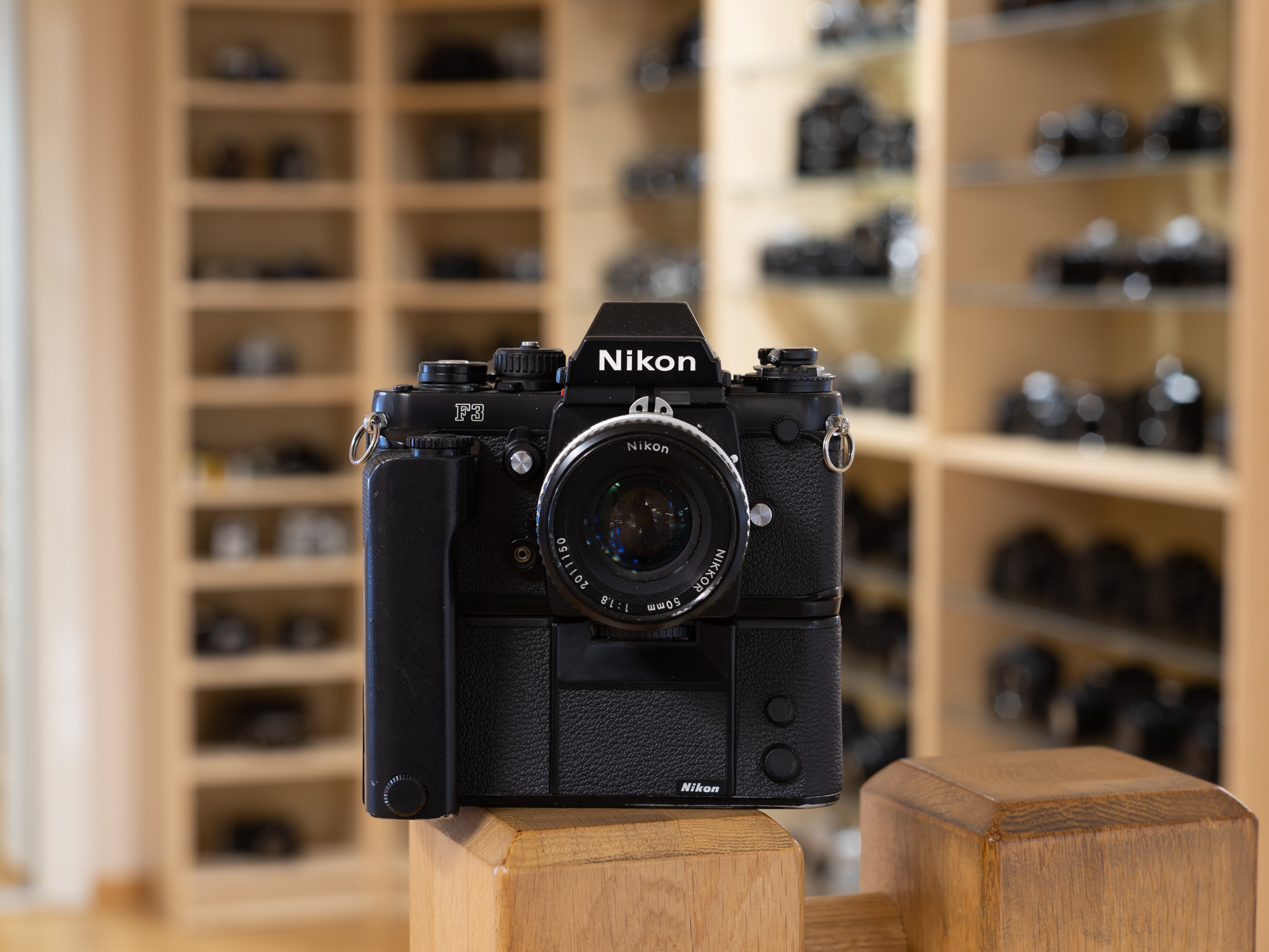 Nikon 85-3-2.jpg