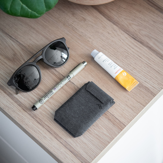 Mobile Wallet Stand - Charcoal