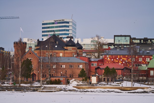 Laowa 180mm f4.5 Macro_2w.jpg