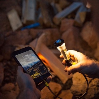 Lighthouse Micro Charge, Mini-lykta med powerbank