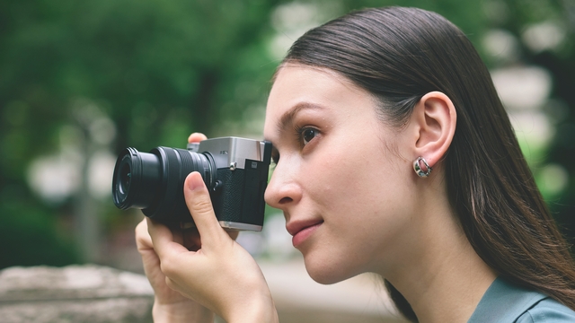 OM_SYSTEM_PEN_Lifestyle_260527_2288.jpg