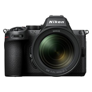 Z5 II kamerahus + Nikkor 24-70mm f/4 S