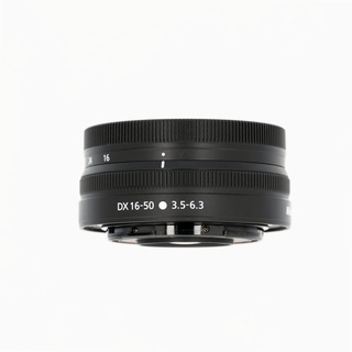 Nikkor Z DX 16-50mm f/3,5-6,3 VR (APS-C) (begagnad)
