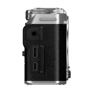 X-M5 kamerahus + Fujinon XC 15-45mm f/3,5-5,6 OIS PZ - Silver