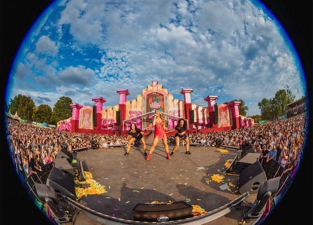 EN_VX8044_Carousel_2000x2000px_Tile 7.jpg