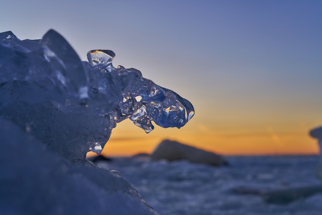 Viltrox 50mm f1.8_12w.jpg