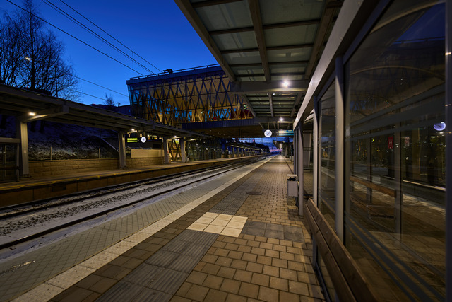 Canon RF 14mm f1.4L VCM_32w.jpg