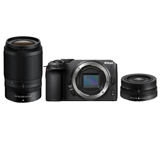 Z30 kamerahus + Z DX 16-50mm f/3,5-6,3 VR + Z DX 50-250mm f/4,5-6,3 VR