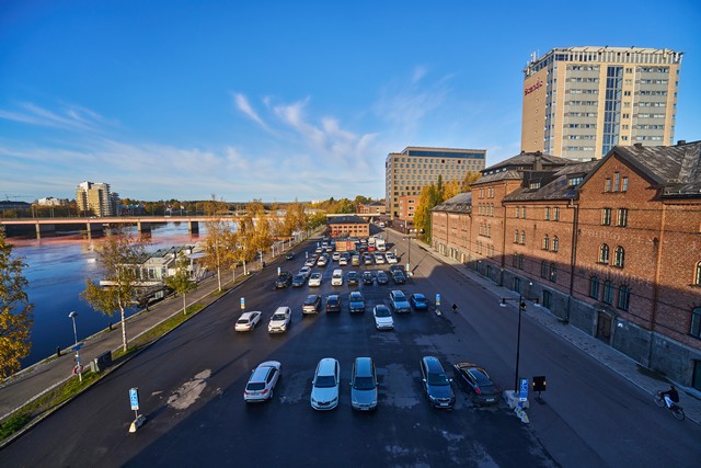 Viltrox 14mm f4_10w.jpg