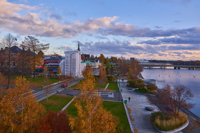 tokina_opera_16 28_23w.jpg