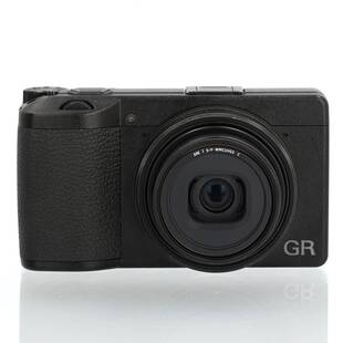 GR IIIx HDF + UV-filter JJC + tumgrepp JJC (begagnad)