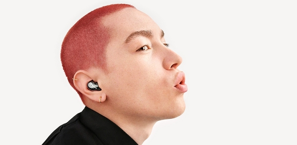 se-feature-galaxy-buds-live-119-275566103.jpg
