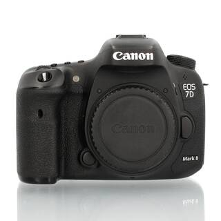 EOS 7D Mark II hus + BG-E16 begagnad (begagnad)