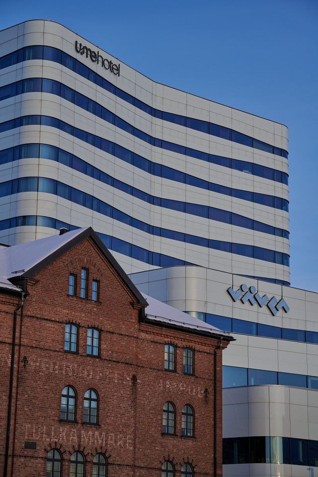 Nikon Z 24-105 f4-7.1_10w.jpg