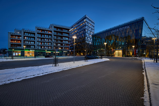 Canon RF 14mm f1.4L VCM_36w.jpg