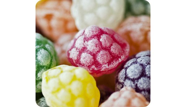 se-featureunit-macro-camera-pays-attention-to-the-tiny-details-336475664.jpg