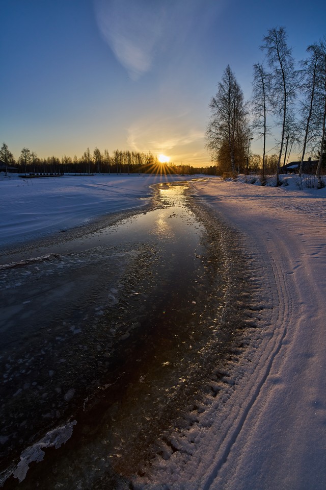 Sony Fe 16-25mm f2.8_13w.jpg