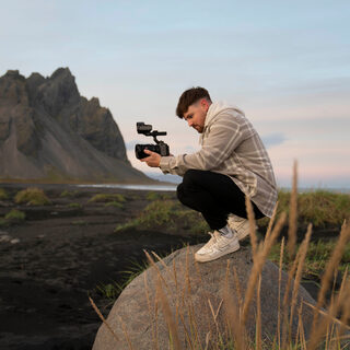 FX30 Cinema Line med XLR-handtag, 4K, APS-C sensor, E-fattning 