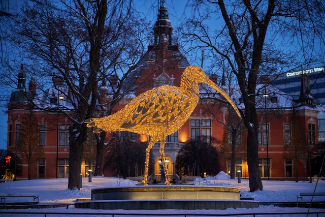 Viltrox 85mm f2 EVO_11w.jpg