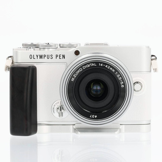 Pen E-P7 + 14-42mm f/3,5-5,6 EZ ED MSC (begagnad)