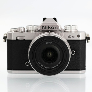 Z fc, kamerahus + Z DX 16-50mm f/3,5-6,3 + Z DX 50-250mm f/4,5-6,3 (begagnad)