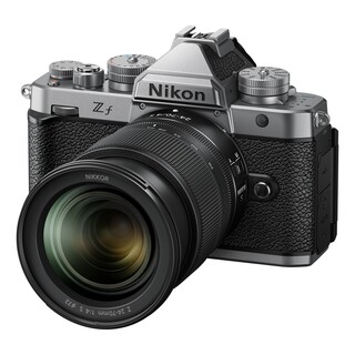 Z f, kamerahus - Silver + Nikkor Z 24-70mm f/4 S