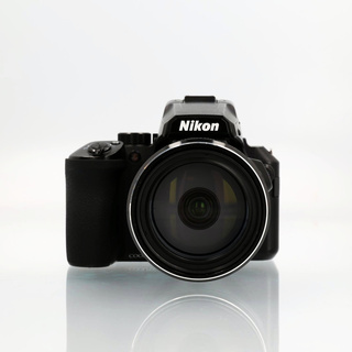 Coolpix P950 + extrabatteri (begagnad)