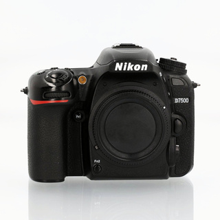 D7500 hus (begagnad)
